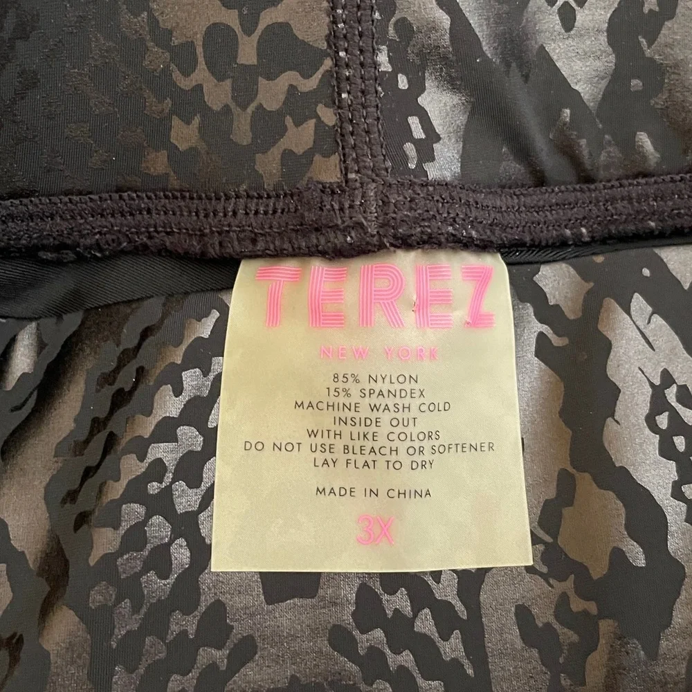Terez Black Foil Snakeskin Animal Print Stretch Obsidian Leggings 3X